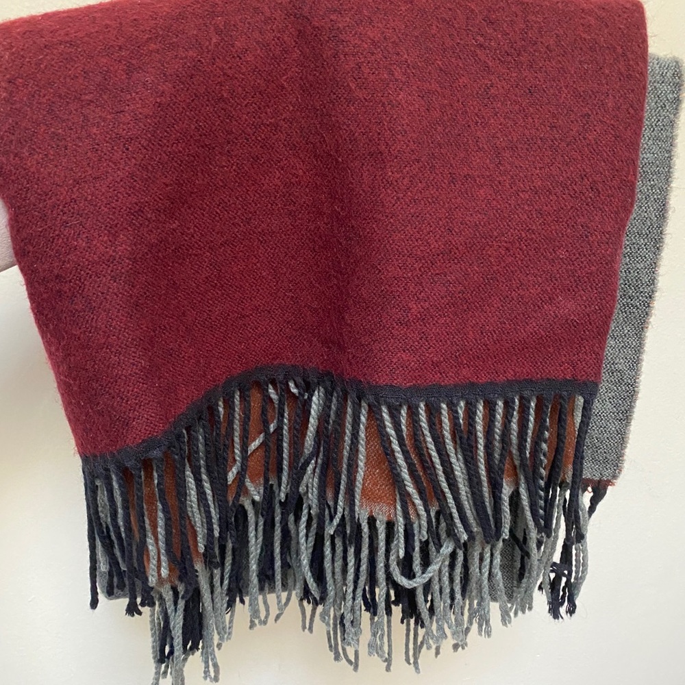 Uniqlo Poncho Scarf